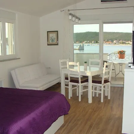 House Daire Sukošan