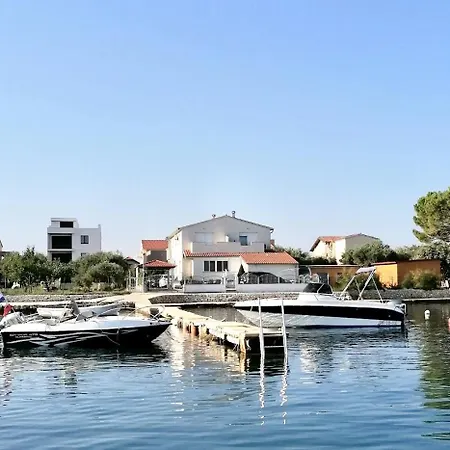 House Daire Sukošan
